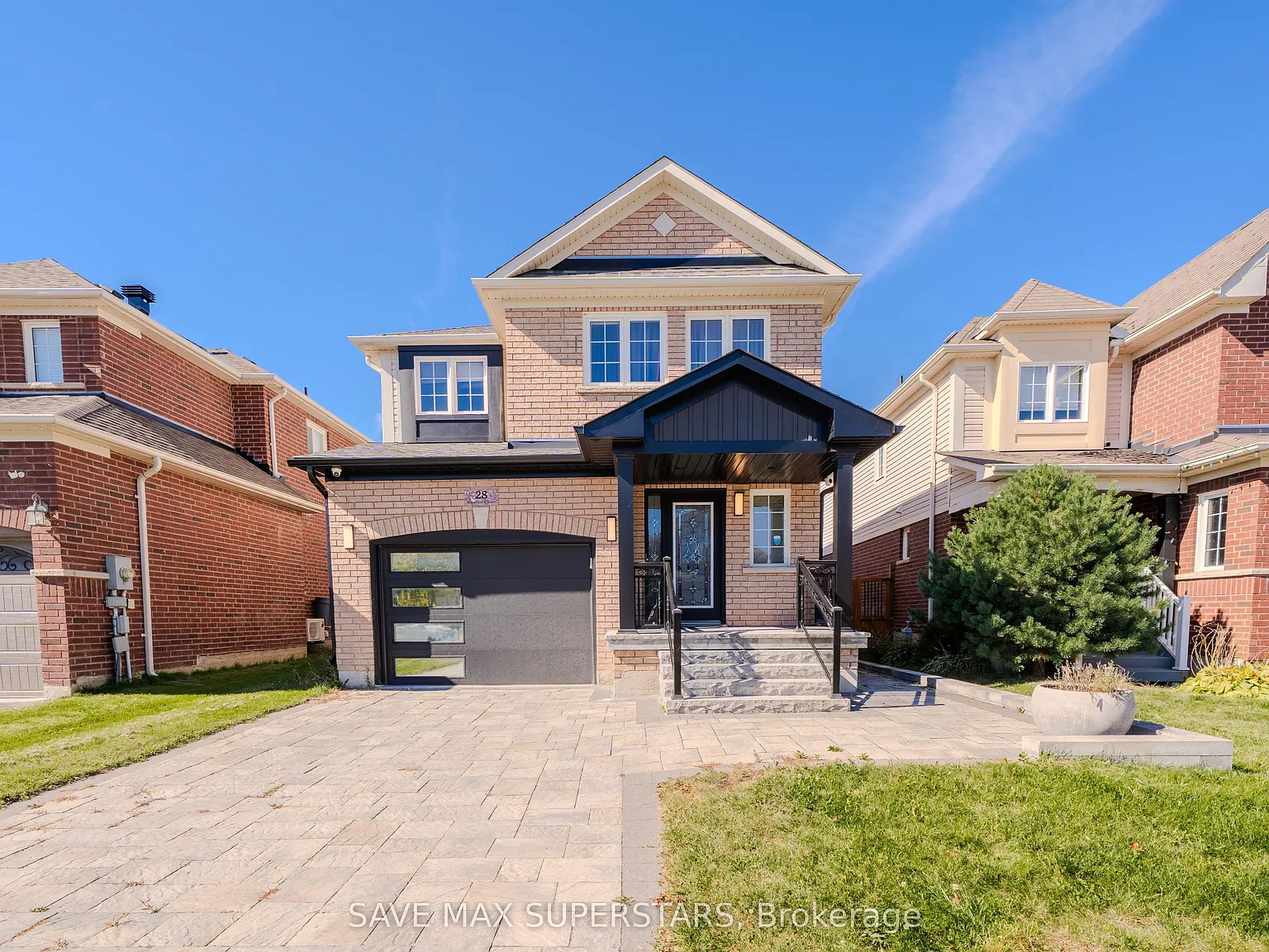 4 bed, $3,000 — Photo 1