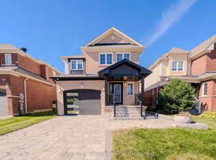 28 Versailles Cres, Barrie, ON L4M0B8
