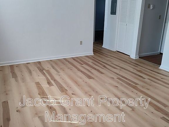 2nd image of 1380 E Poplar St Unit C