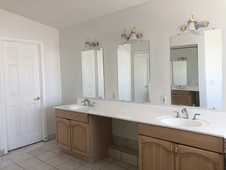 1515 N Nebraska St — Photo 38