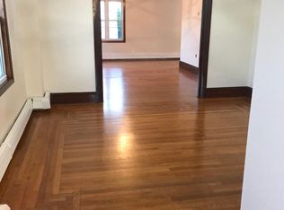 59 4th St #2, East Providence, RI 02914