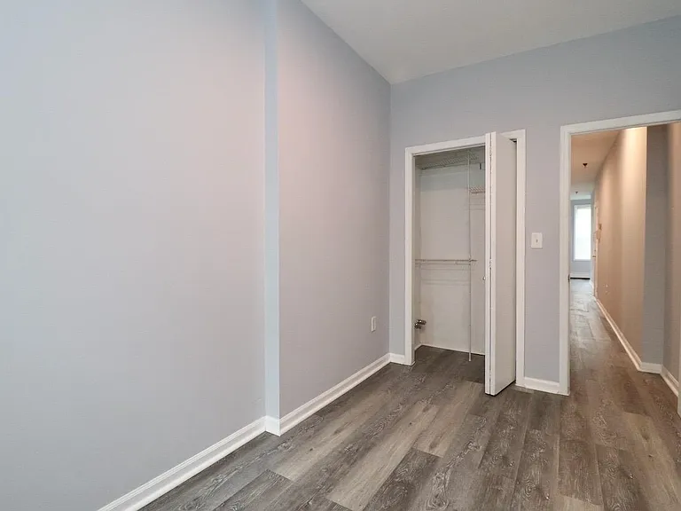 108 Adams St #4 — Photo 10