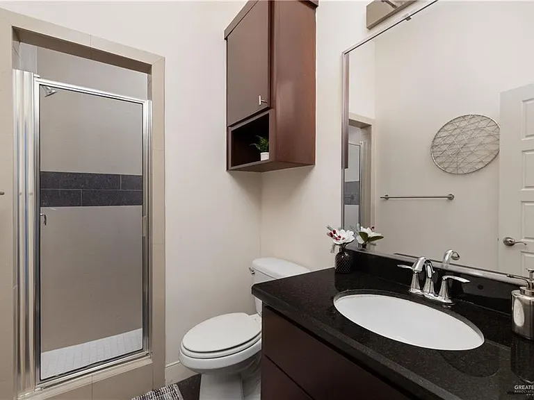 1304 E Pineridge Ave #B — Photo 9