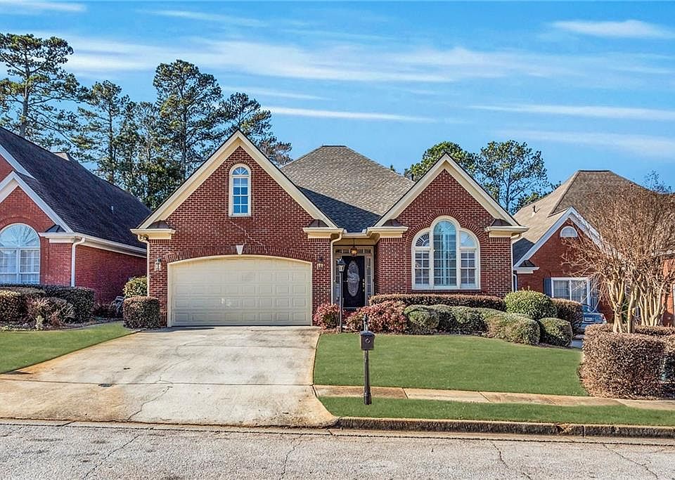 2040 Glenhurst Dr, Snellville, GA 30078 Zillow