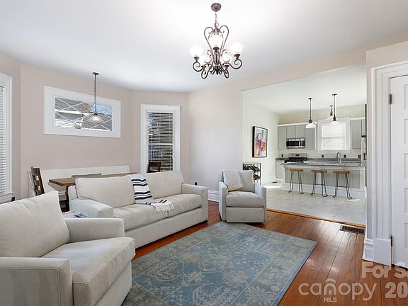 4th image of 120 Reid St