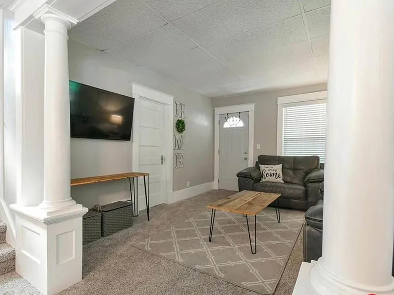 2604 Y St — Photo 5