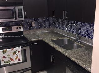 492 NW 165th St Rd APT C616, Miami, FL 33169