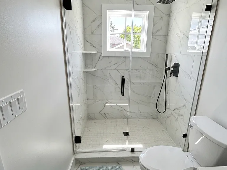 77 Reeves Ave — Photo 7