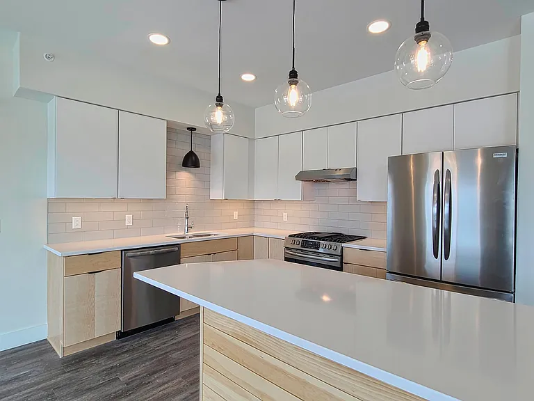 64 Aiken St #304 — Photo 4