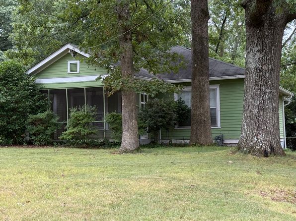 1027 Columbia Dr
