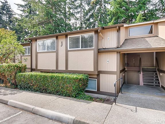 2nd image of 4727 176th St SW APT J2