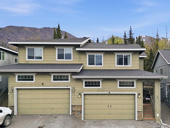 2nd image of 9095 Eagle River Ln