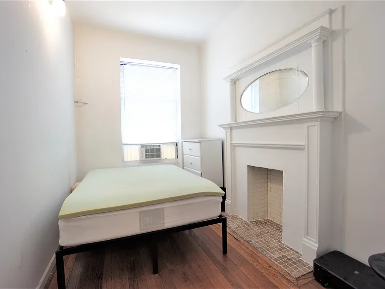 205 W 103rd St #1B1 — Photo 3
