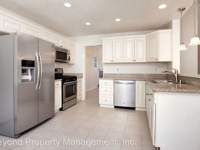 1531 Phillips St, Vista, CA, 92083