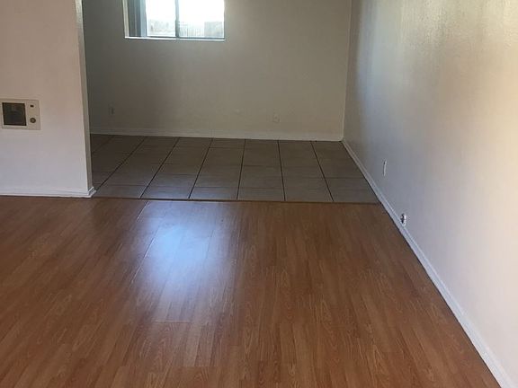5th image of 13629 Kornblum Ave APT 05