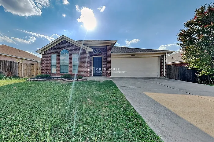 6102 Brookfall Dr