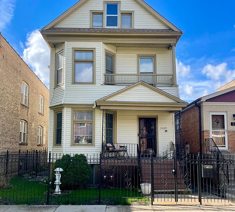 1st image of 3329 W Belle Plaine Ave