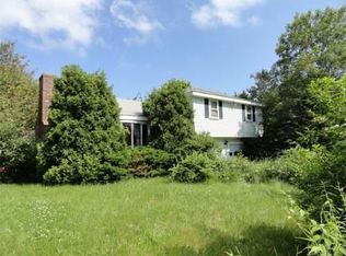 57 Broken Bow Ln, East Falmouth, MA 02536