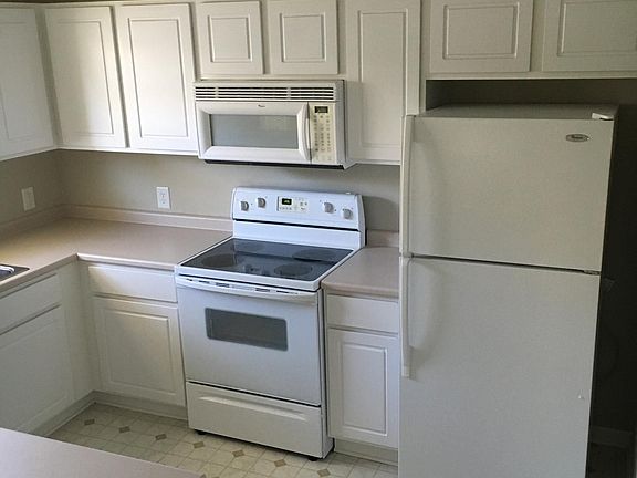 3rd image of 2237 Locksley Woods Dr APT H