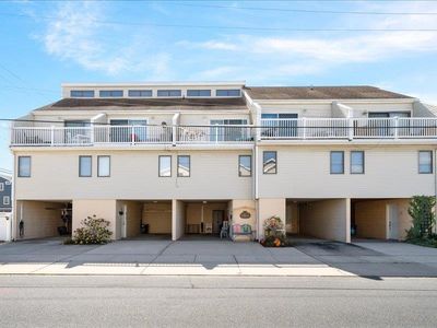 8400 Landis Ave APT 3, Sea Isle City, NJ, 08243
