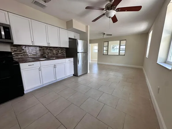 840 W 1st Street, Riviera Beach, FL 33404