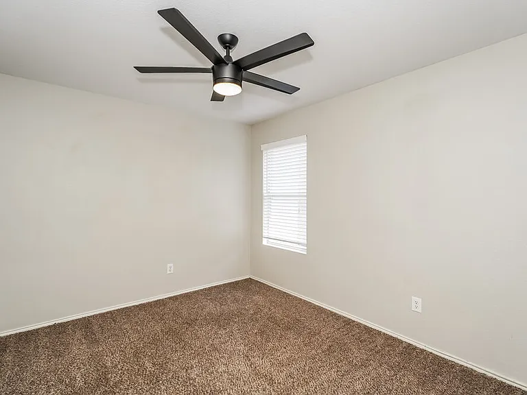 1453 Castle Ridge Rd — Photo 14