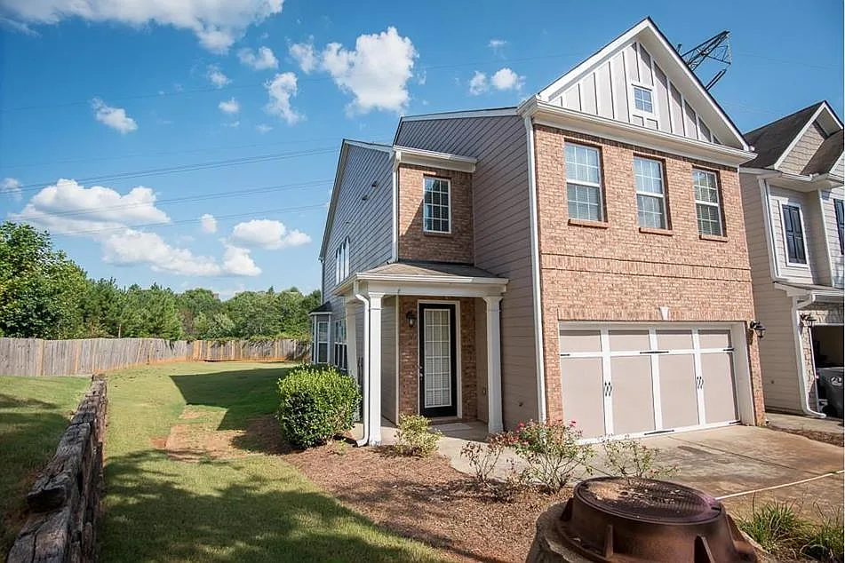 982 Pierce Ivy Ct