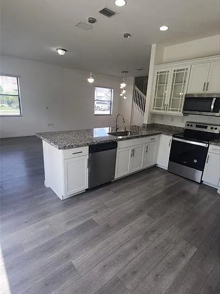 9015 Madrid Cir — Photo 5