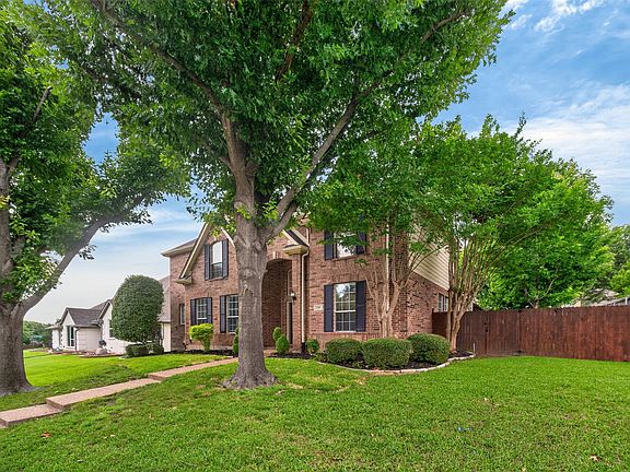 2nd image of 1203 Rainforest Ln