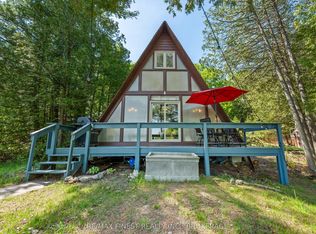 53 Hillside Ln, South Frontenac, ON K0H 1T0