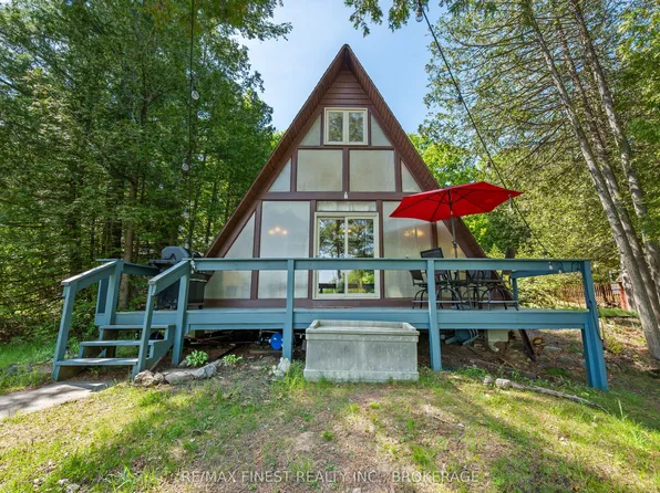 53 Hillside Ln, South Frontenac, ON K0H 1T0