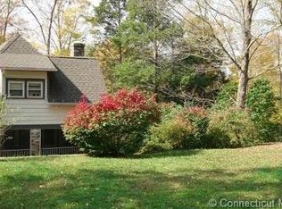 18 Lake Rd, Amston, CT 06231