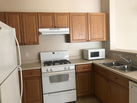 3rd image of 8798 Tomnitz Ave Unit 101