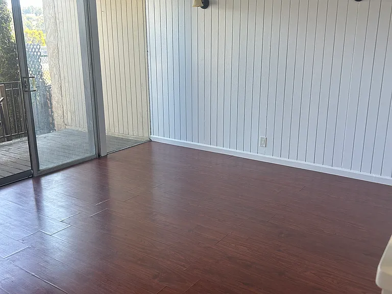 1160 S Walnut St #5 — Photo 5
