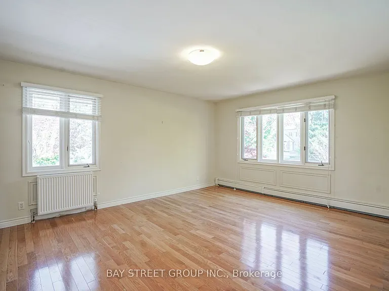28 Wembley Ave — Photo 16