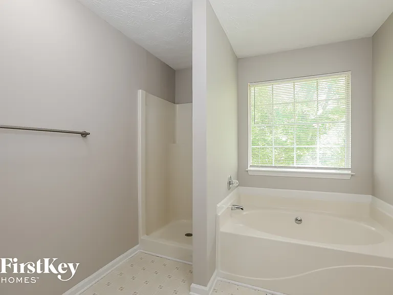 7008 Setters Way — Photo 9