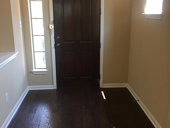 3rd image of 208 E Adelanta Pl