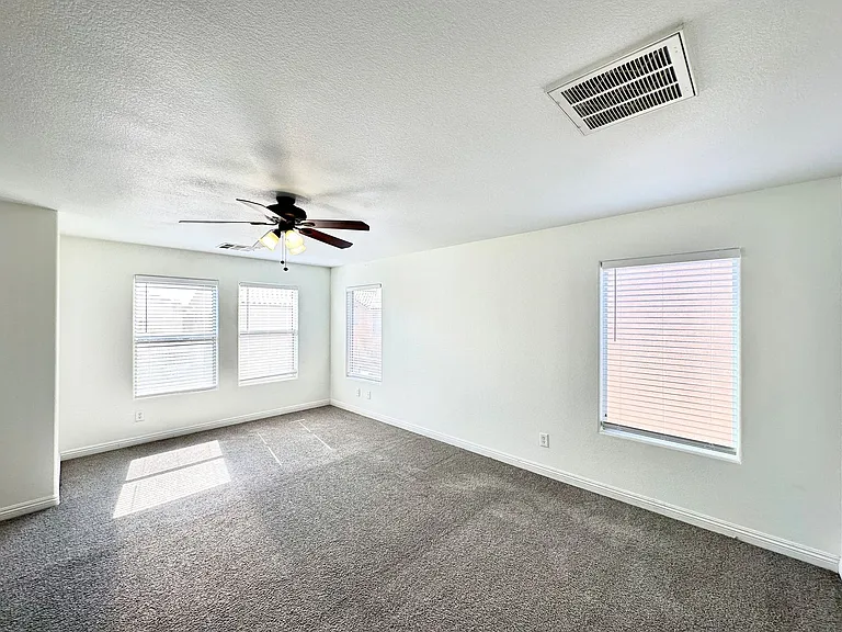 11588 Vesuvio Ct — Photo 9