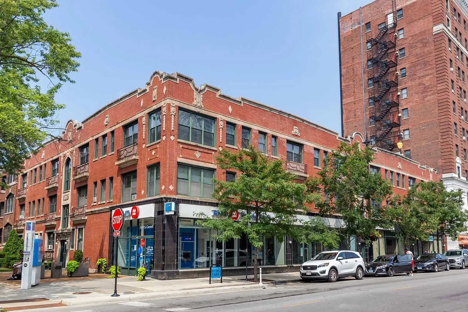 5500 S. Cornell Avenue — Photo 1