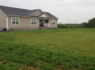 1025 Nealy Dr, Danbury, NC 27016