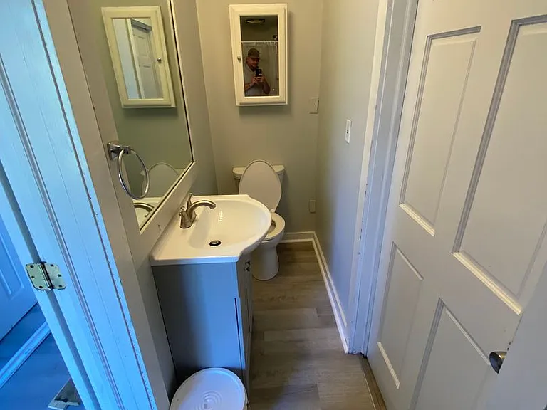 425 E 16th Ave — Photo 12