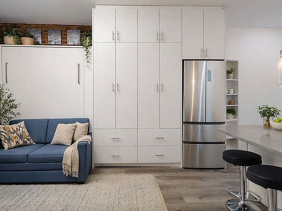 2nd image of 130 W 71st St APT 1