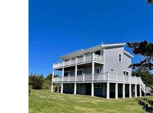 11 Mattakesett Way, Edgartown, MA 02539