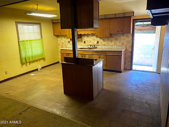 2nd image of 13410 N B St