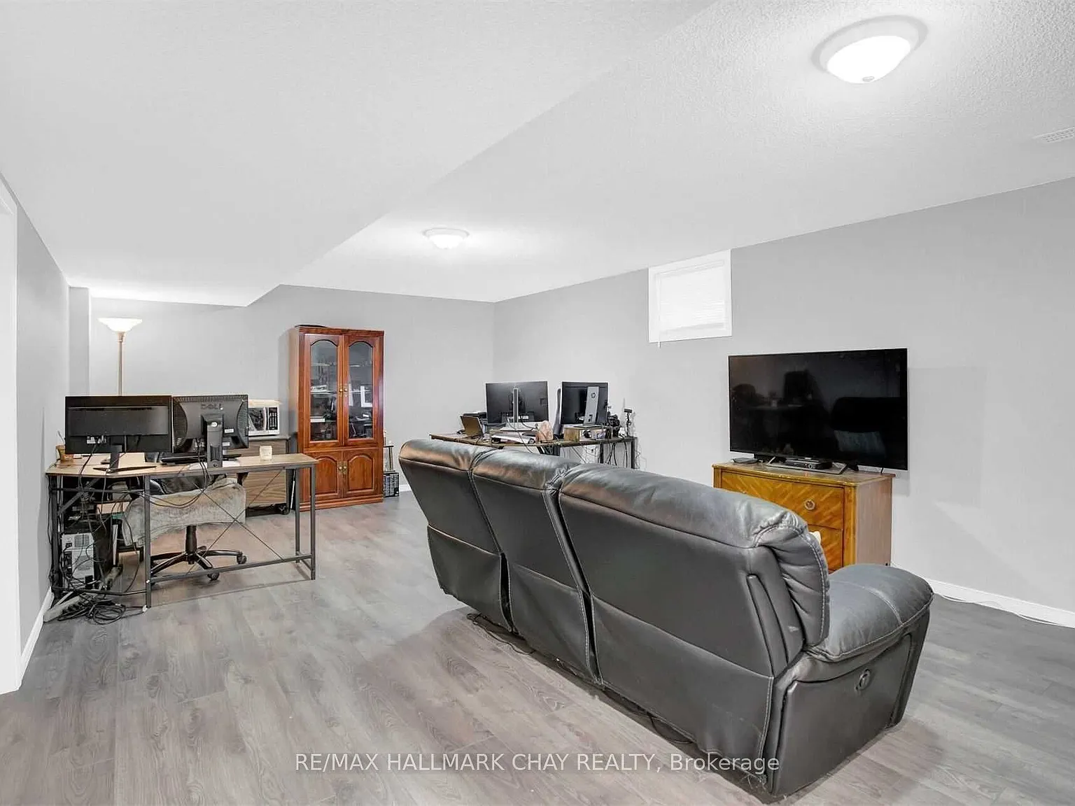 2 bed, $1,900 — Photo 3