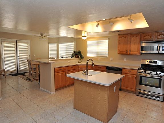 4th image of 12471 N Wayfarer Way