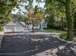 705 Holmdel Rd, Holmdel, NJ 07733