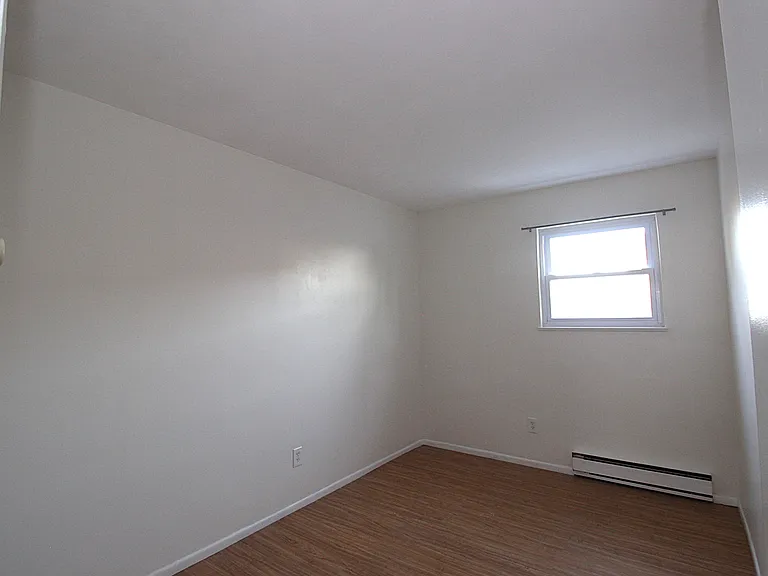 The smaller bedroom