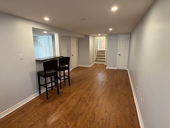 5th image of 11 McDougall Dr