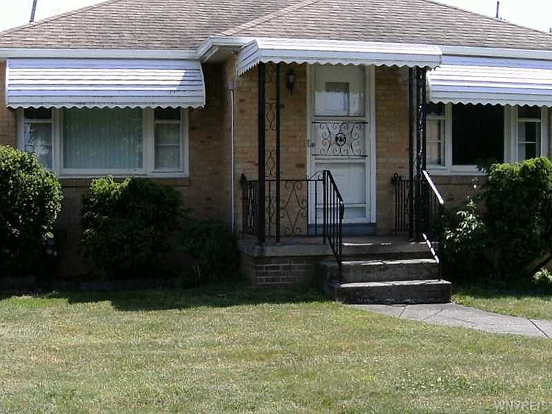 1st image of 25 Aurora Dr